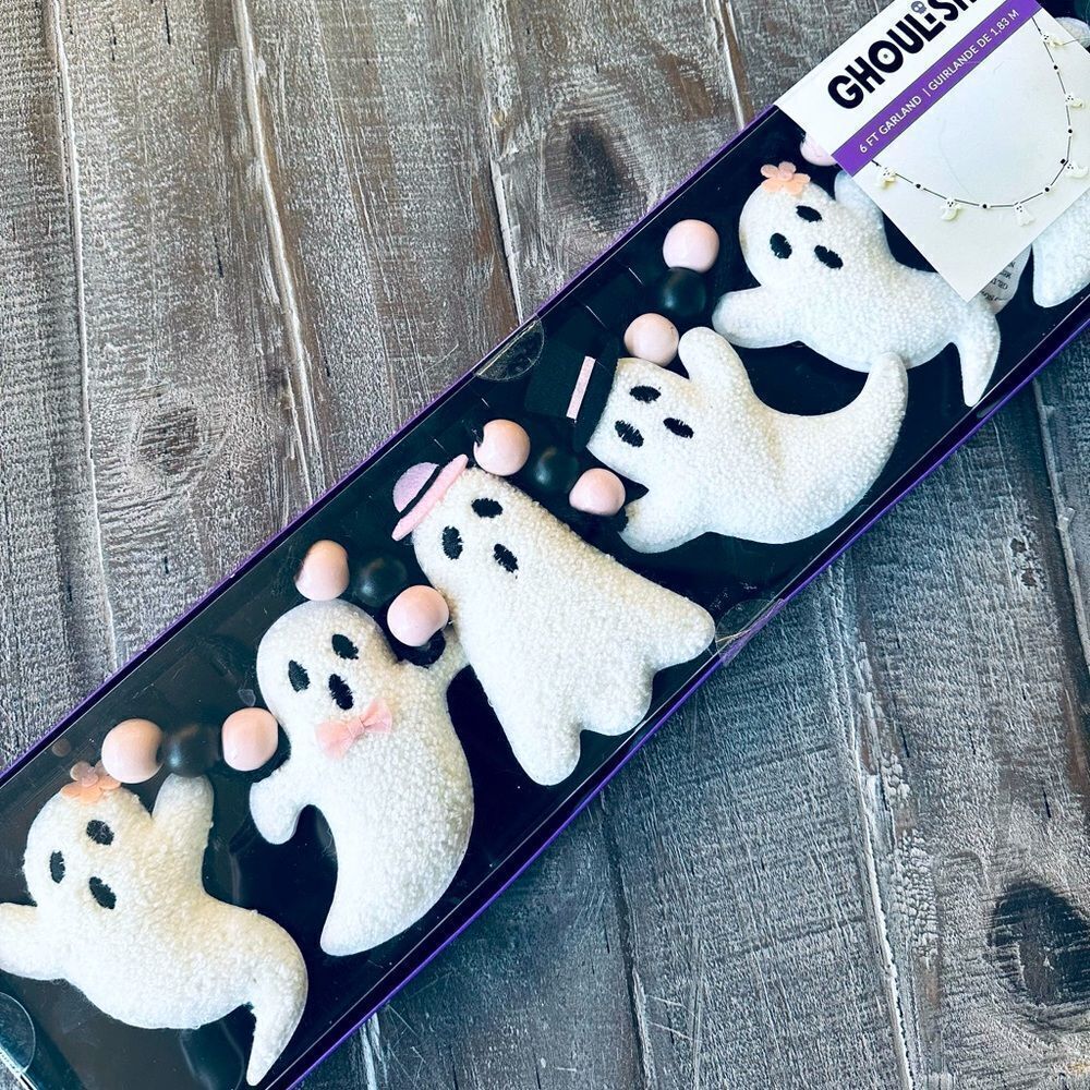 Halloween Ghost Ghoulish Plush Garland Decor